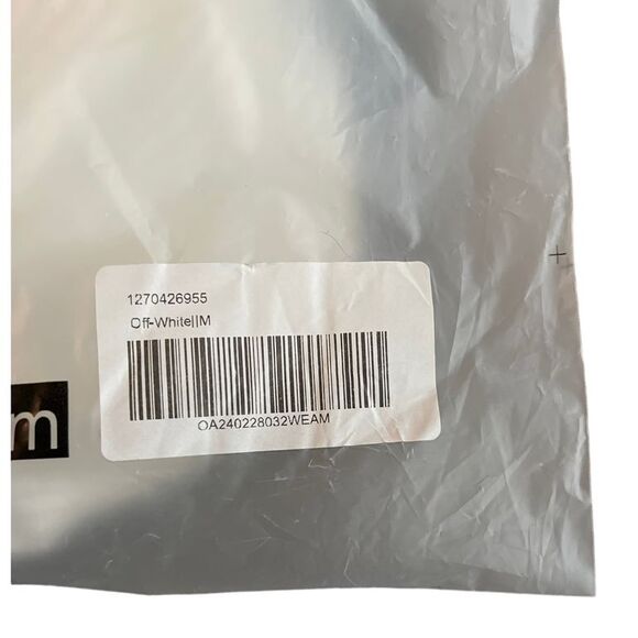 ‼️⛔️SOLD⛔️‼️ White Ribbed Crop Top Short Sleeve Fitted Summer Casual Wear - Picture 3 of 3